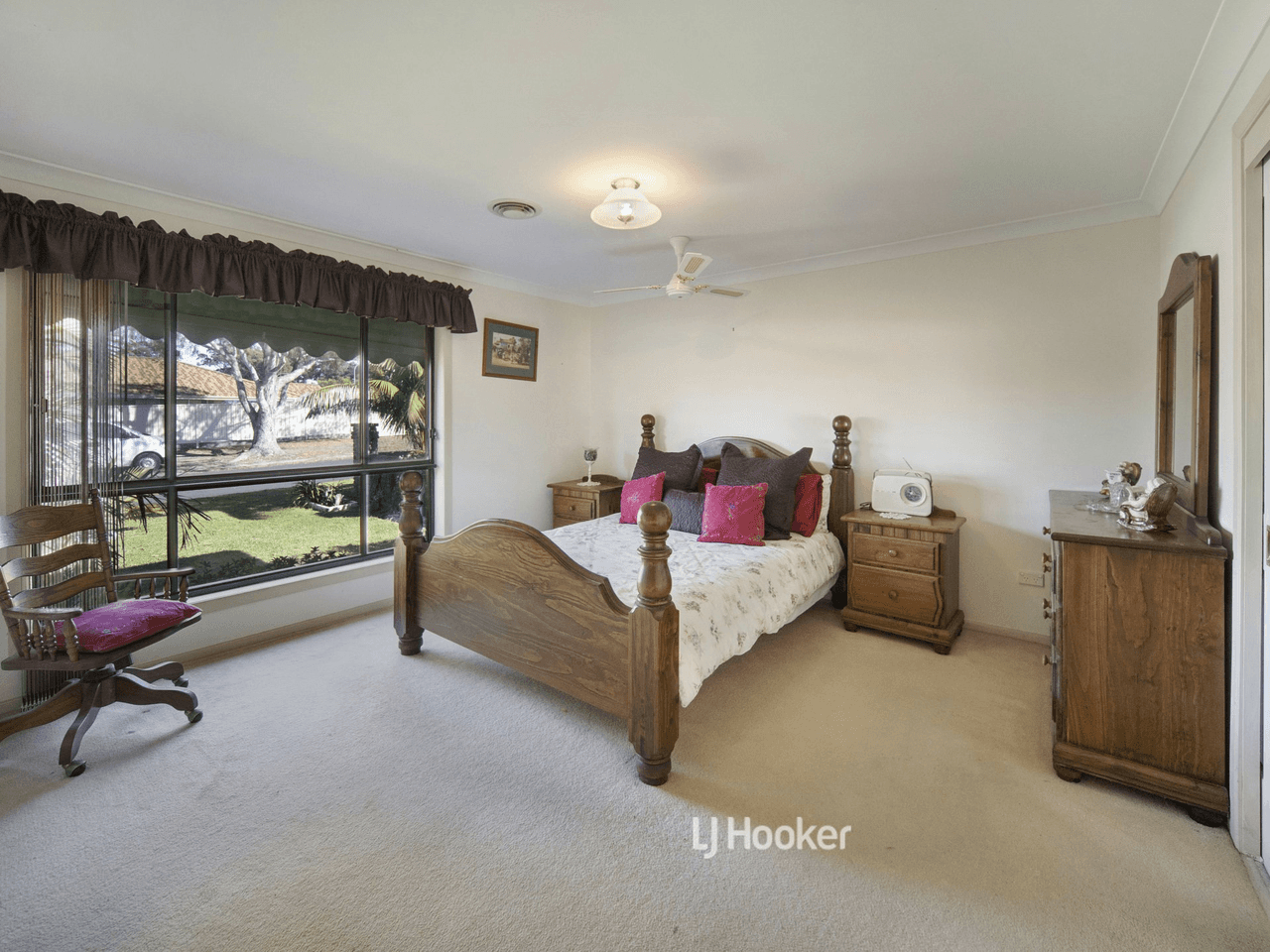 55 Claylands Drive, ST GEORGES BASIN, NSW 2540