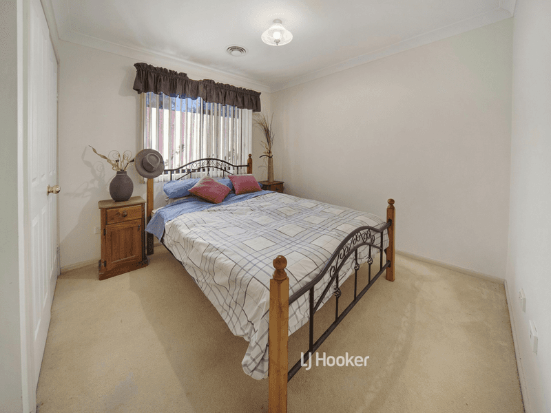 55 Claylands Drive, ST GEORGES BASIN, NSW 2540