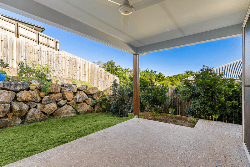 2/39 Horizon Way, WOOMBYE, QLD 4559