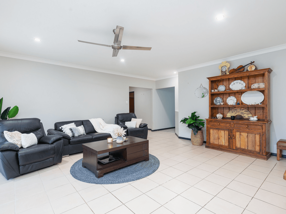 93 Karall Street, ORMEAU, QLD 4208