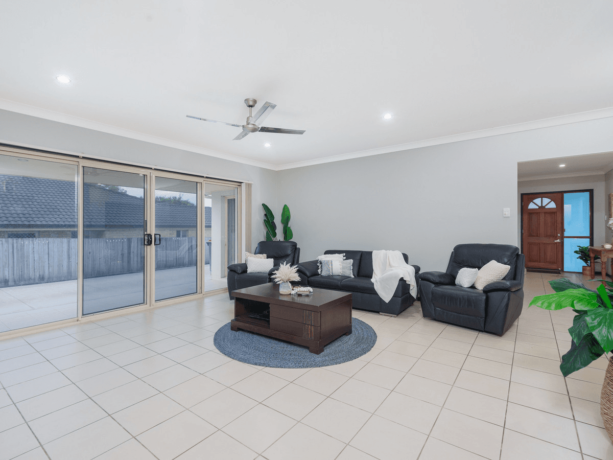 93 Karall Street, ORMEAU, QLD 4208