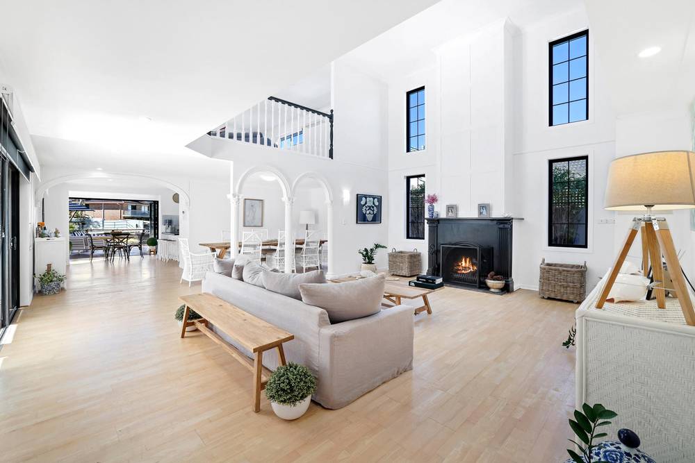 5 Buccaneer Court, Paradise Waters, QLD 4217