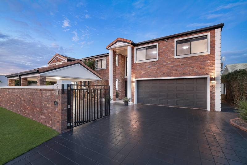 5 Buccaneer Court, Paradise Waters, QLD 4217