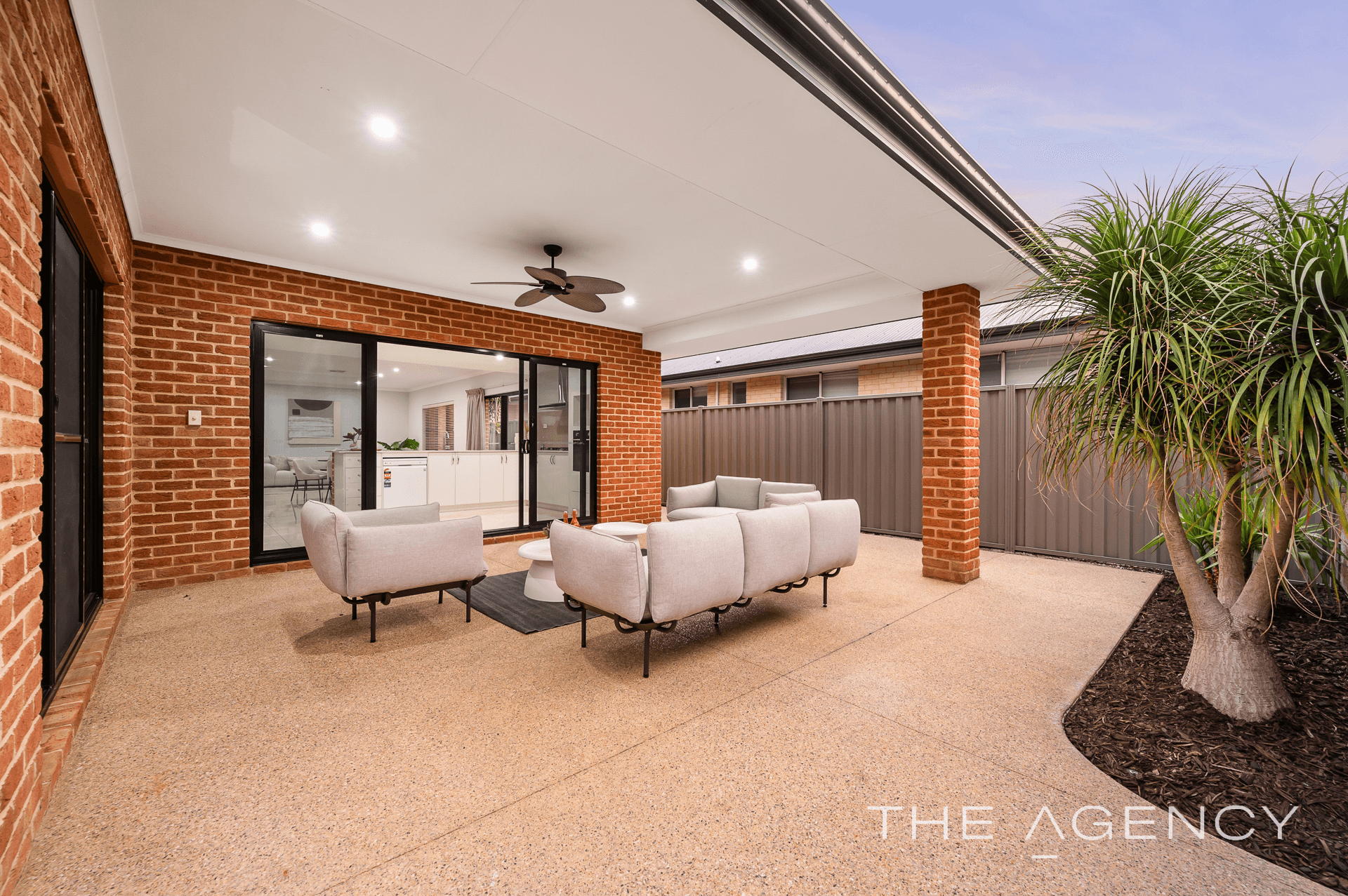 4 Bindarri Grove, Wandi, WA 6167