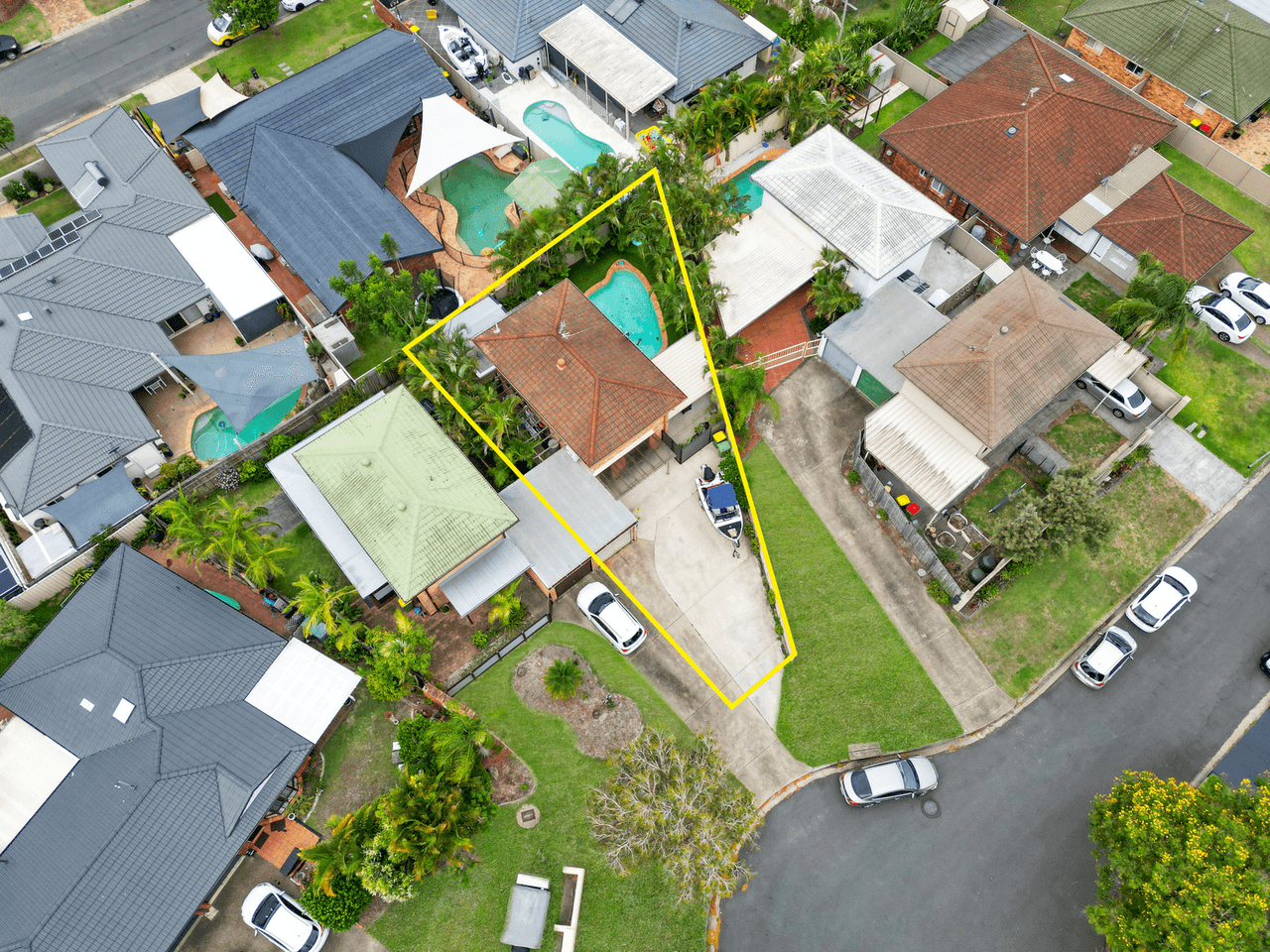 2/29 Maiala Close, PARADISE POINT, QLD 4216