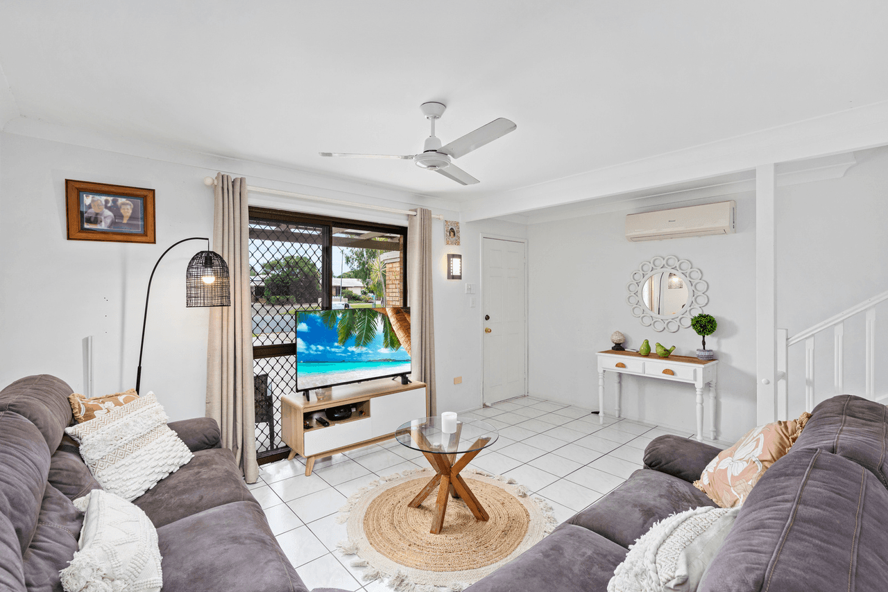 2/29 Maiala Close, PARADISE POINT, QLD 4216