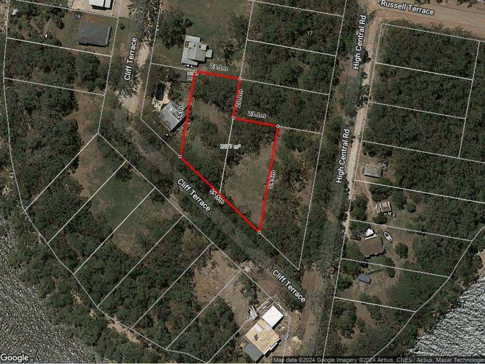 4 Cliff Terrace, MACLEAY ISLAND, QLD 4184