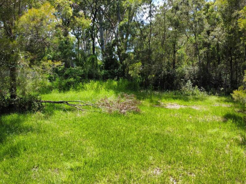 4 Cliff Terrace, MACLEAY ISLAND, QLD 4184
