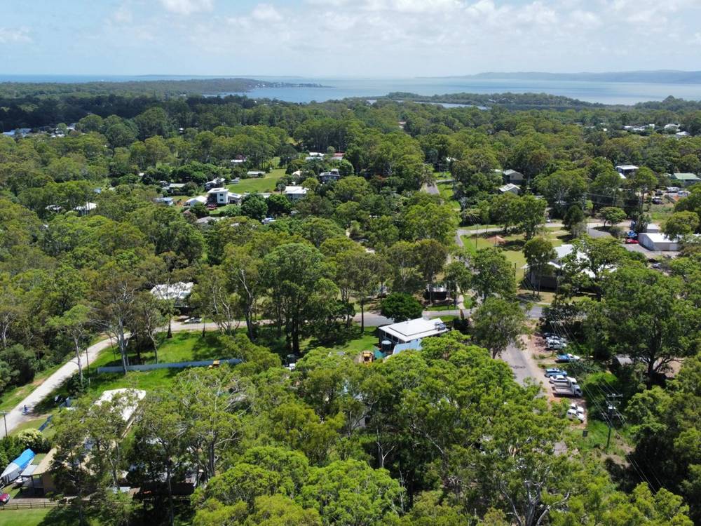 4 Cliff Terrace, MACLEAY ISLAND, QLD 4184