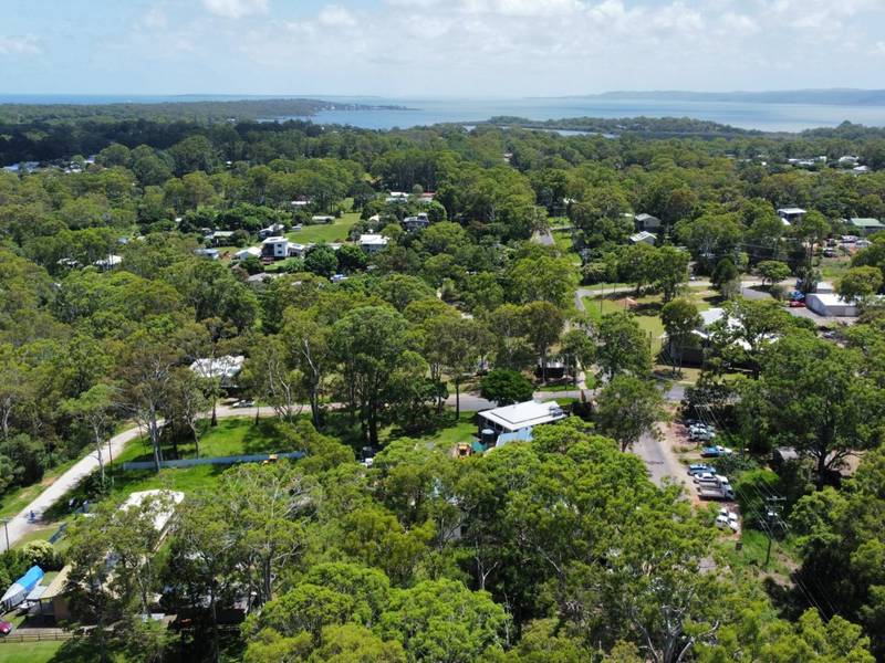 4 Cliff Terrace, MACLEAY ISLAND, QLD 4184