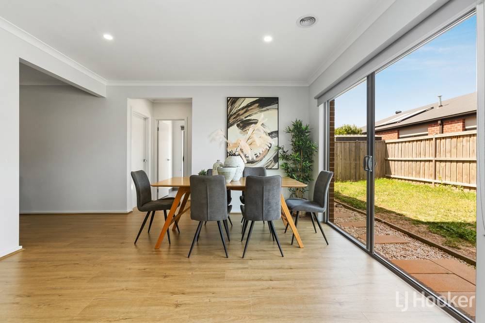 12 Mapleshade Avenue, CLYDE NORTH, VIC 3978