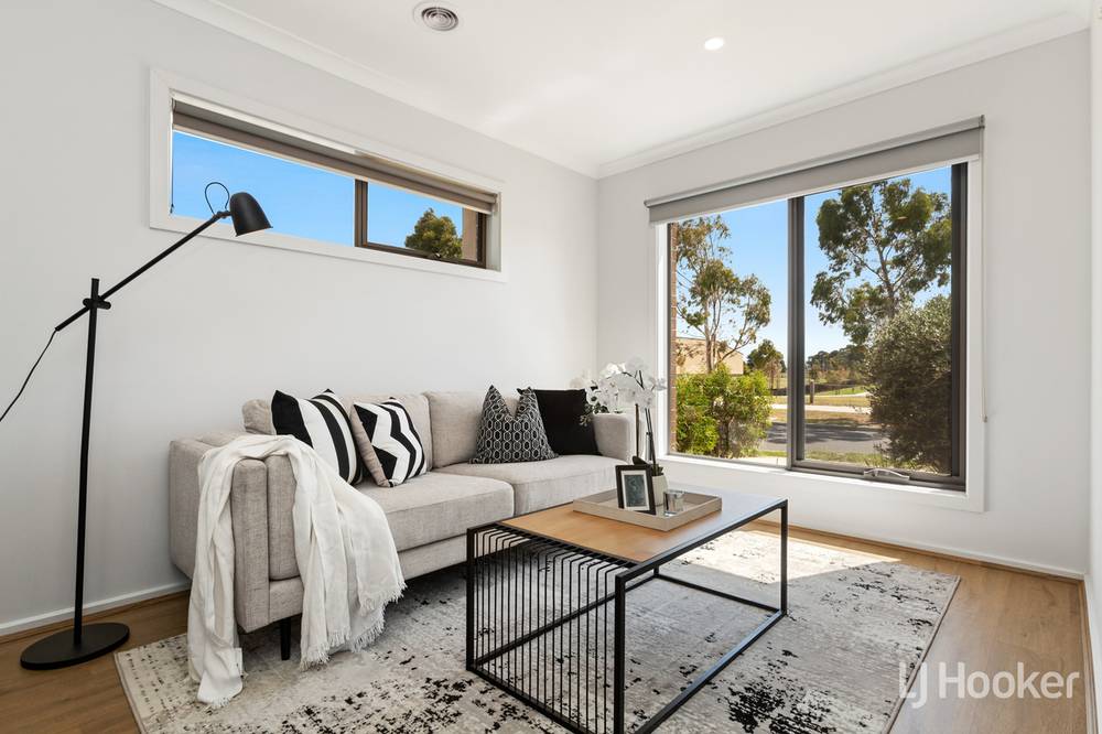 12 Mapleshade Avenue, CLYDE NORTH, VIC 3978