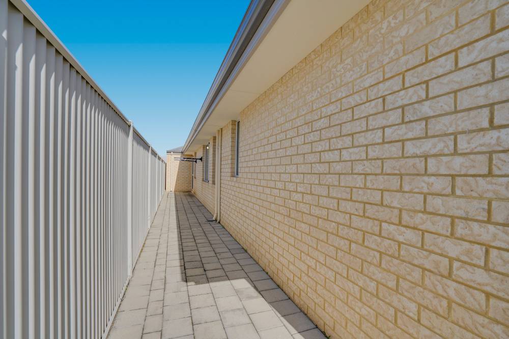 22 WHIPBIRD ROAD, ALKIMOS, WA 6038