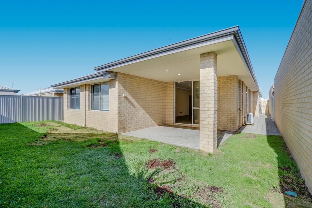 22 WHIPBIRD ROAD, ALKIMOS, WA 6038