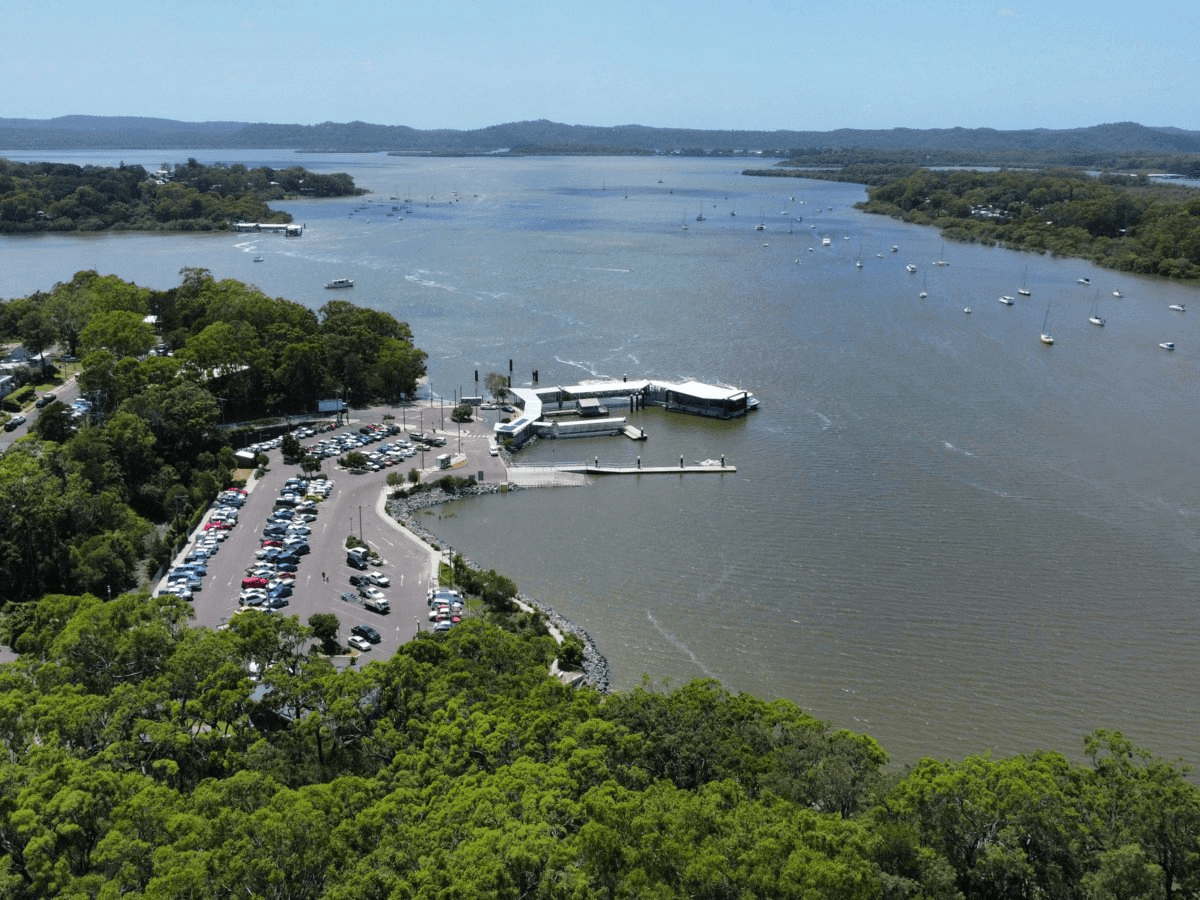 6 Cliff Terrace, MACLEAY ISLAND, QLD 4184