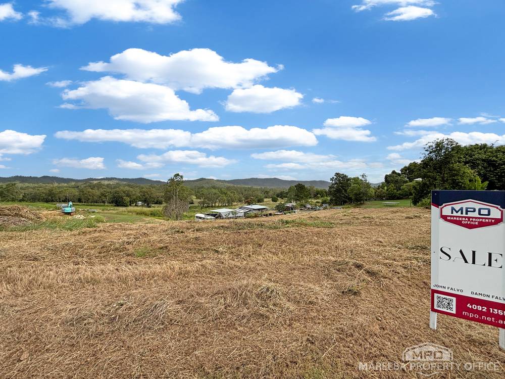 14 Santowski Crescent, MOUNT MOLLOY, QLD 4871