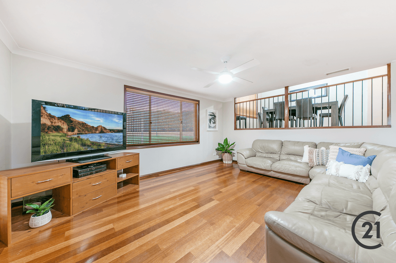 27 Carnival Way, Beaumont Hills, NSW 2155