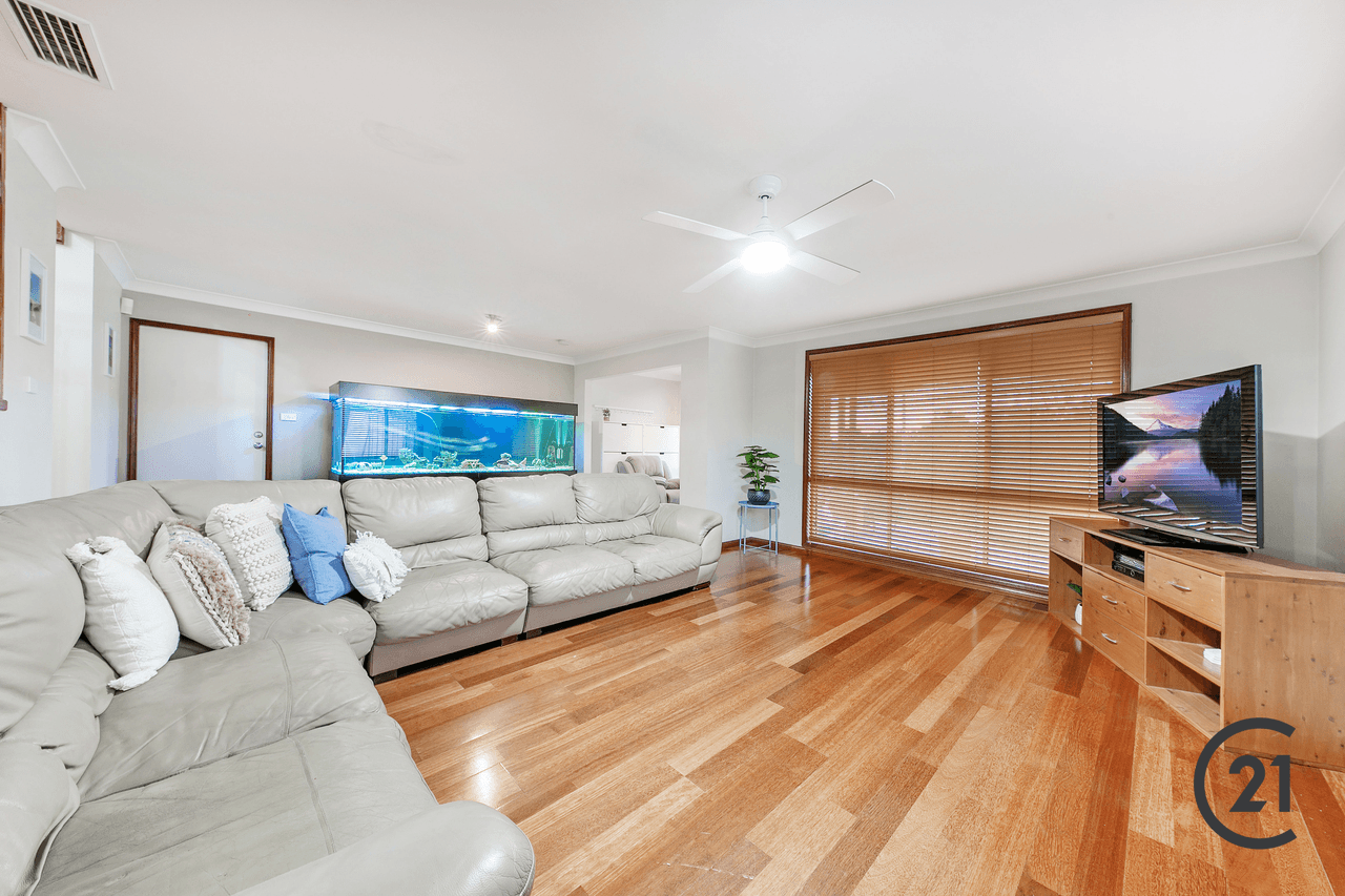 27 Carnival Way, Beaumont Hills, NSW 2155