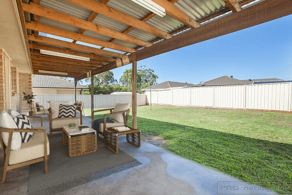 24 Coburn Circuit, METFORD, NSW 2323