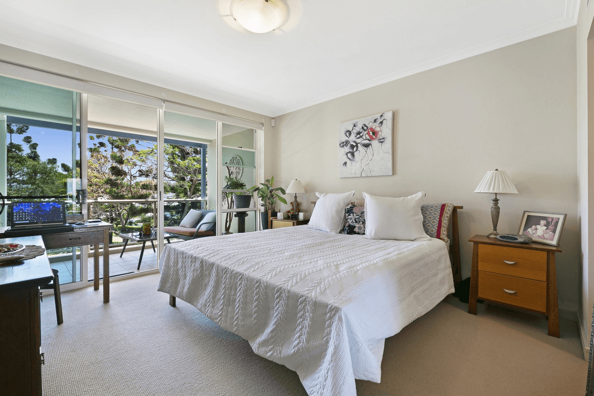 4112/1 Archer Hill Drive "Royal Pines", Benowa, QLD 4217