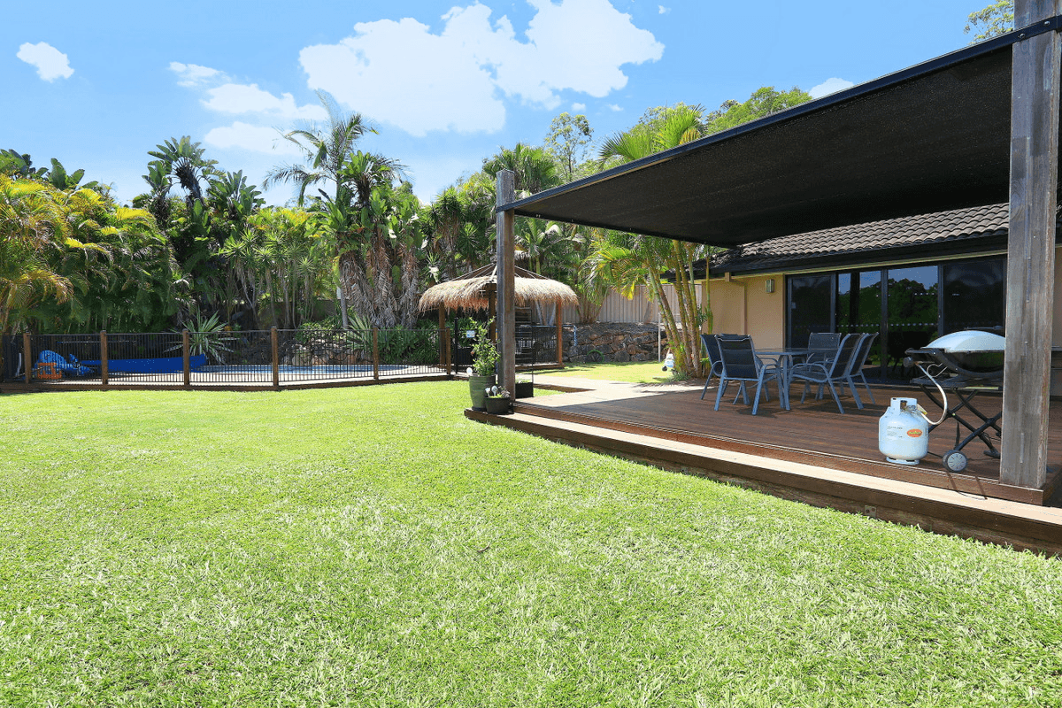 54 Mountain View Crest, MOUNT NATHAN, QLD 4211