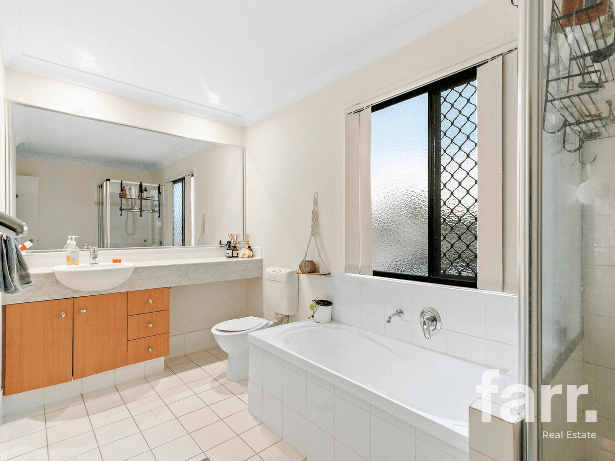 48/302 Christine Avenue, VARSITY LAKES, QLD 4227