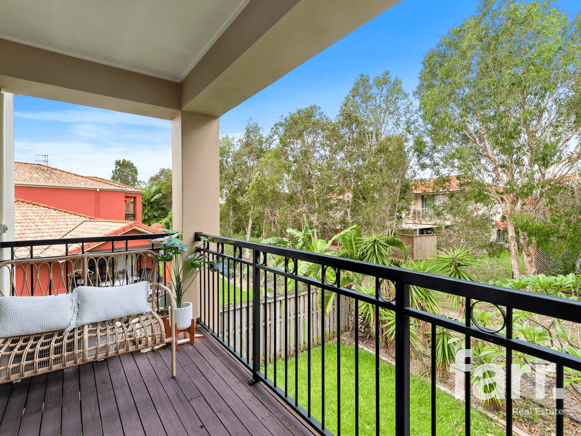 48/302 Christine Avenue, VARSITY LAKES, QLD 4227