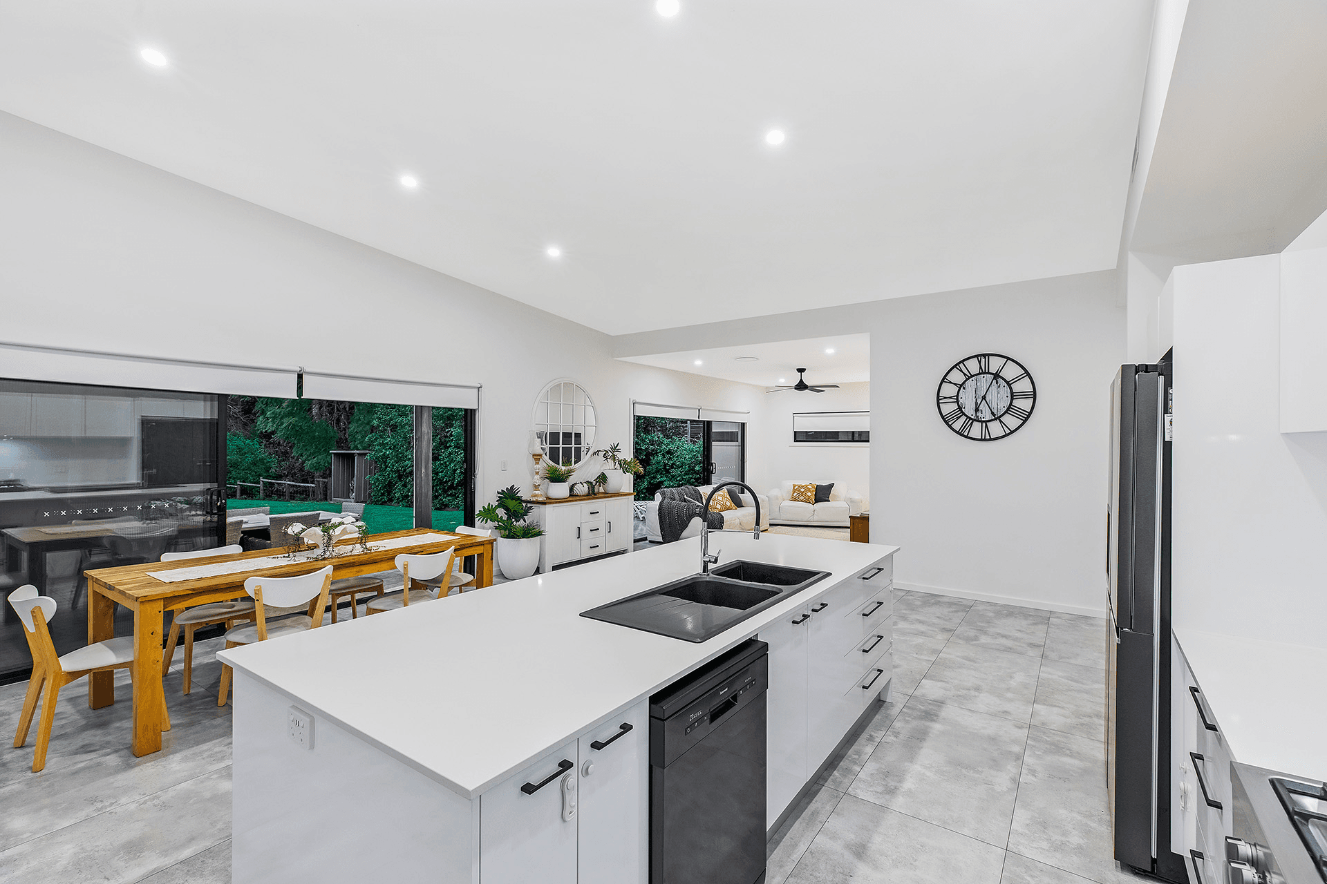 288 The Entrance Road, Erina, NSW 2250