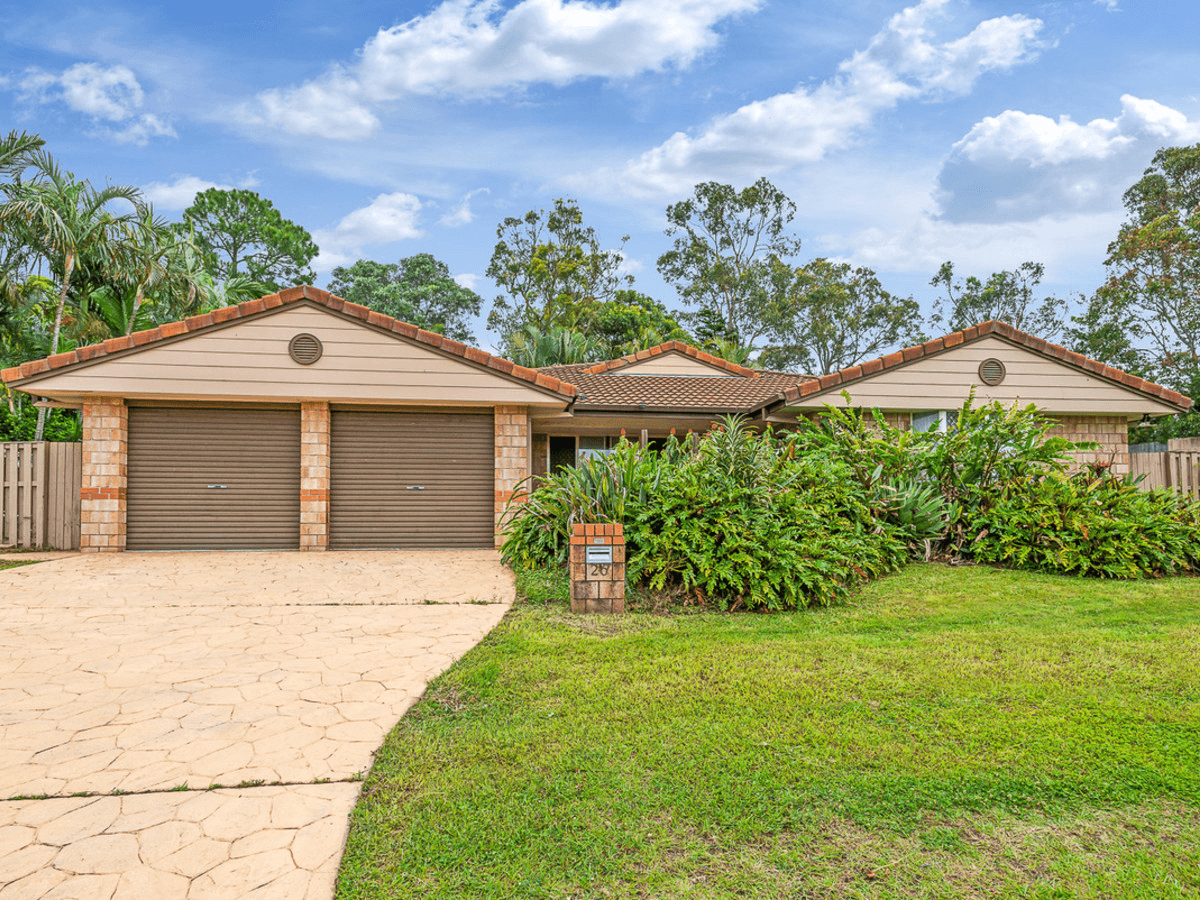 26 Enderbury Crescent, Pacific Pines, QLD 4211