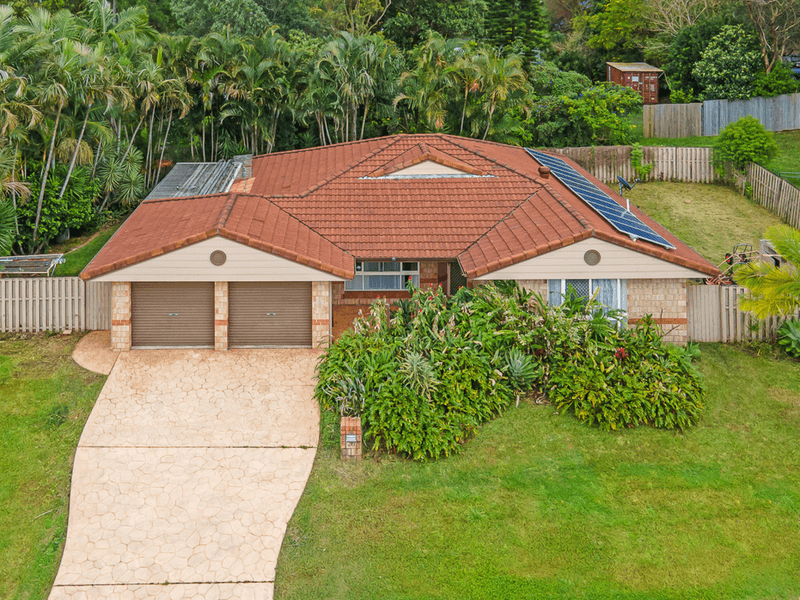 26 Enderbury Crescent, Pacific Pines, QLD 4211