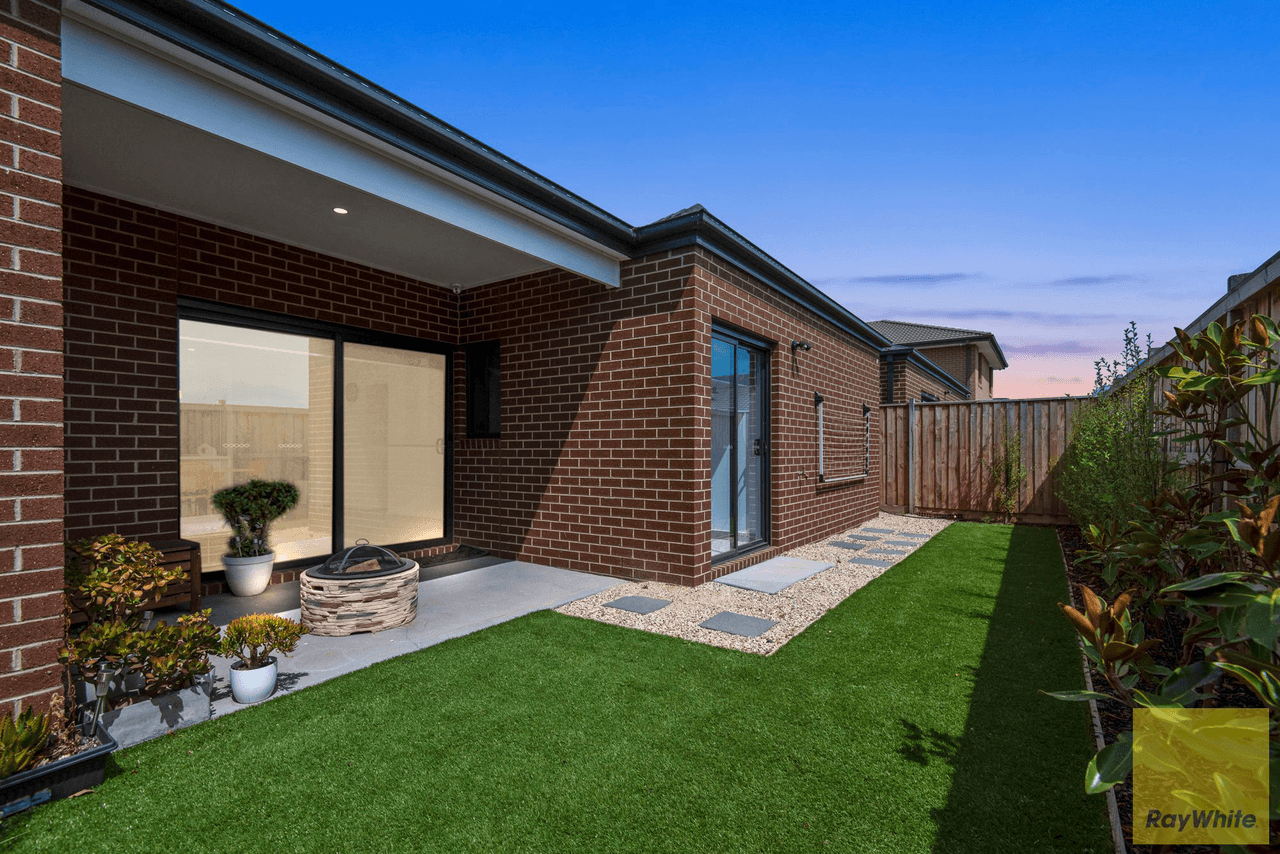 12 Petrolo Street, TRUGANINA, VIC 3029