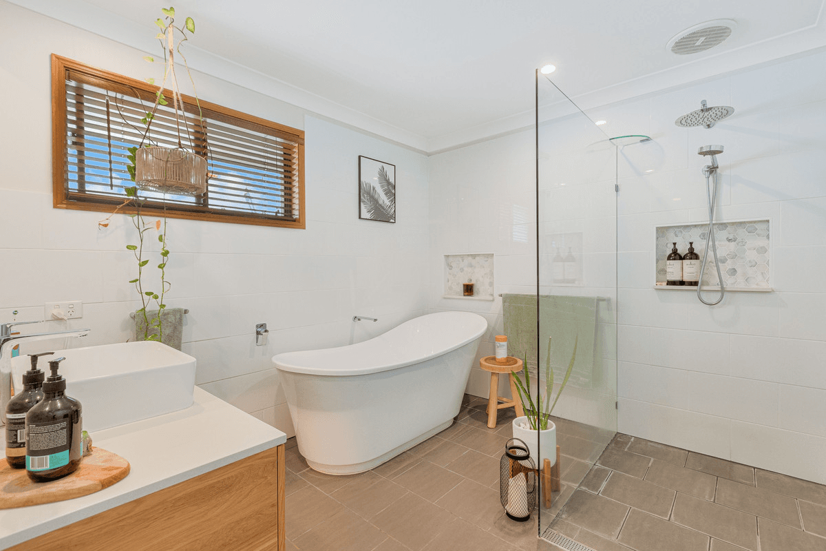 25 Durigan Place, Banora Point, NSW 2486