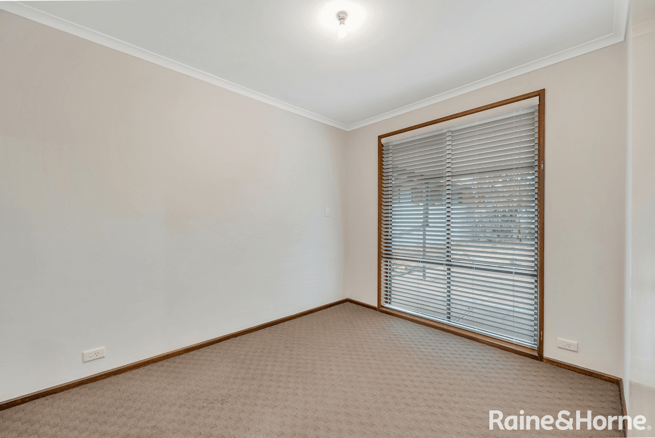 62 Damian Drive, SALISBURY HEIGHTS, SA 5109