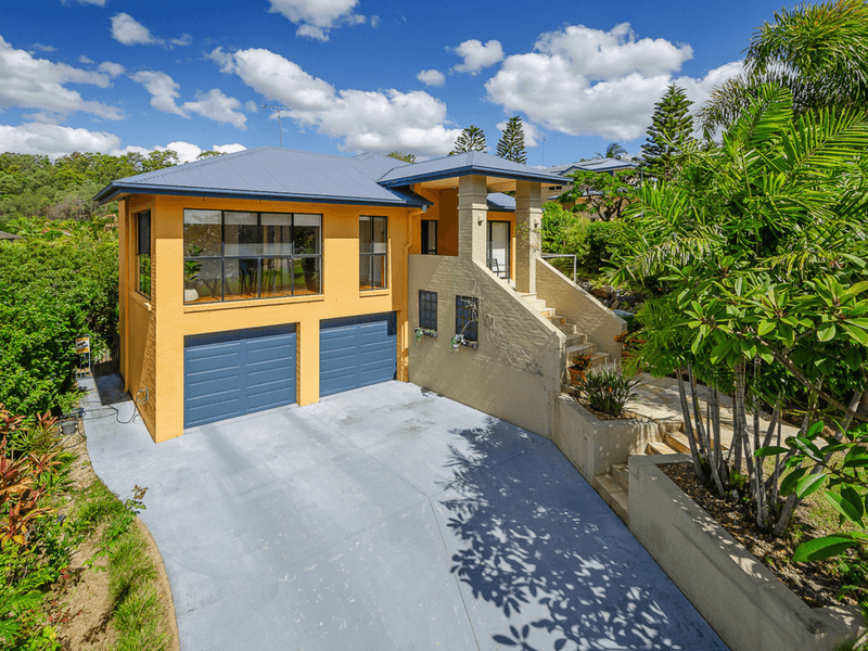 24 Yaldara Street, Pacific Pines, QLD 4211