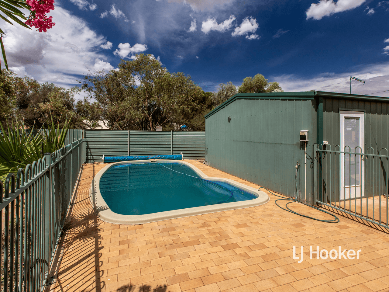 2 Bowman Close, ARALUEN, NT 0870