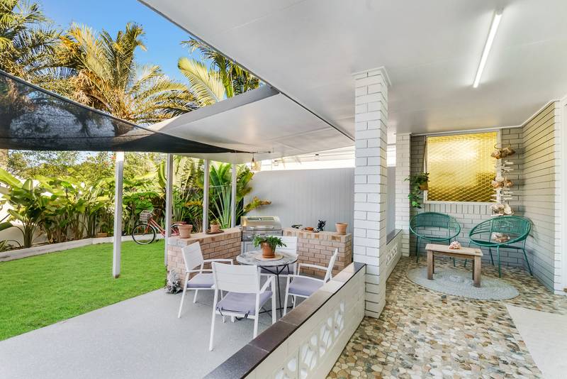 86 Leyte Avenue, PALM BEACH, QLD 4221