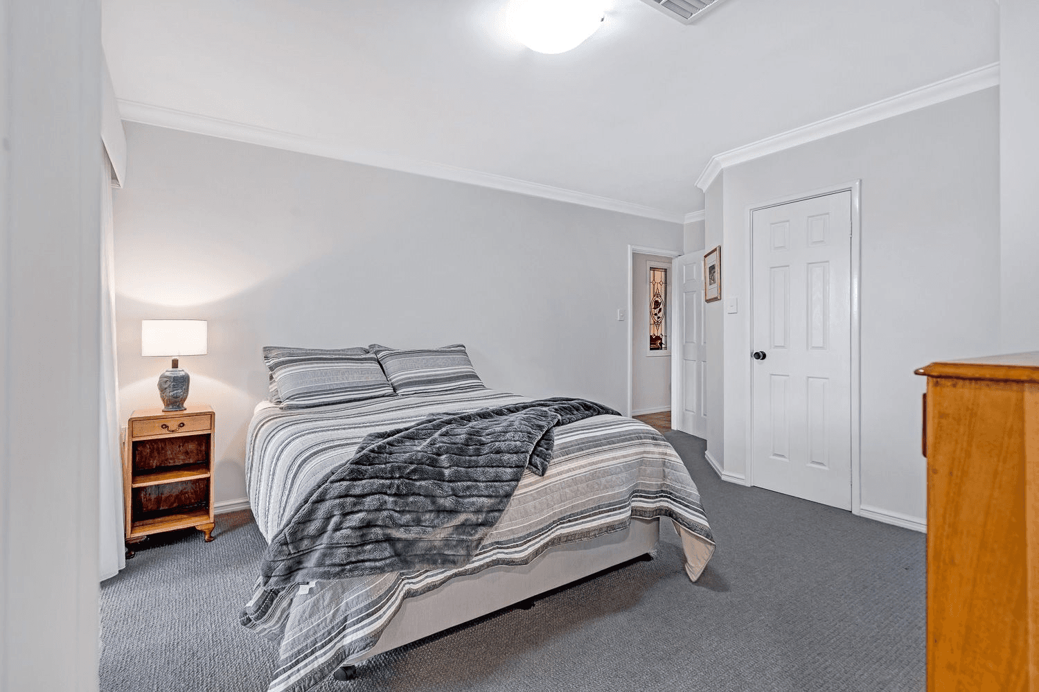 8 Traylen Grove, MOUNT CLAREMONT, WA 6010