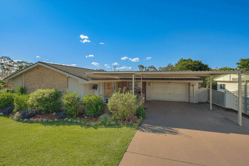 5 Wakehurst Crescent, METFORD, NSW 2323