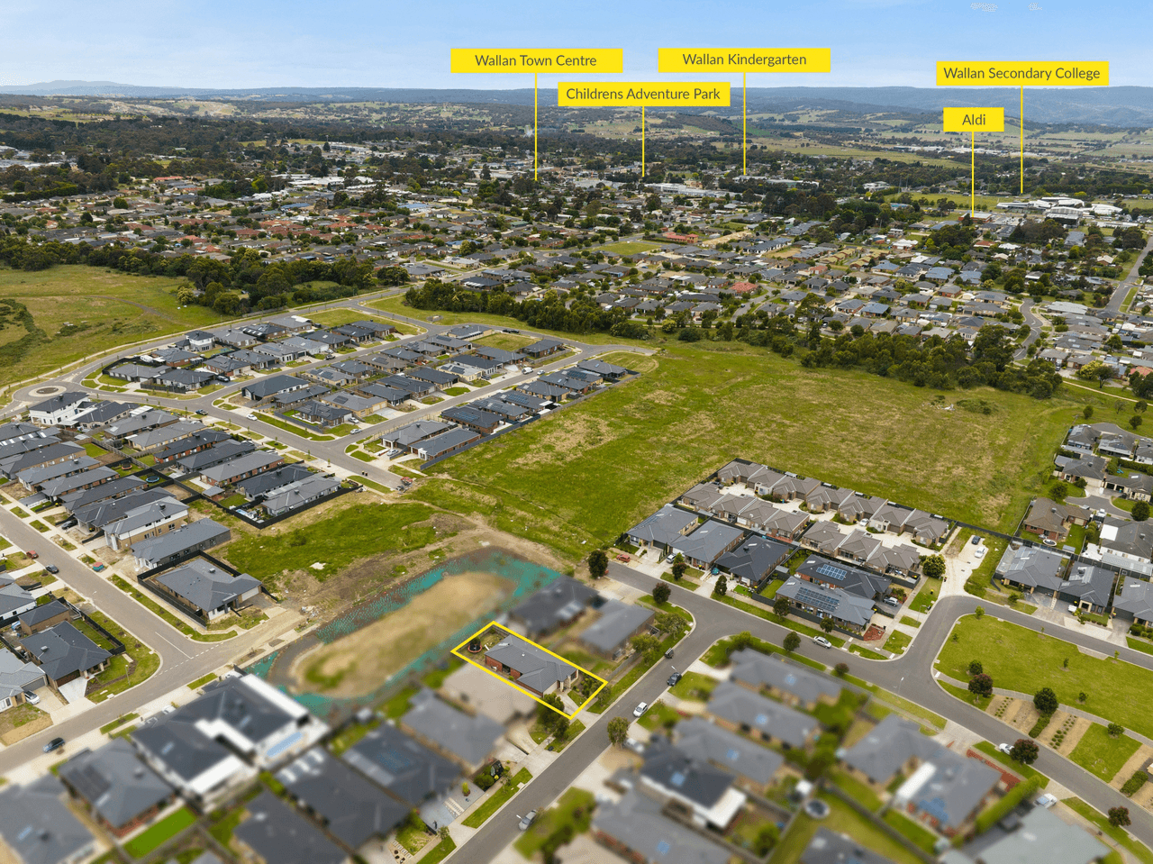 4 Stringybark Avenue, WALLAN, VIC 3756