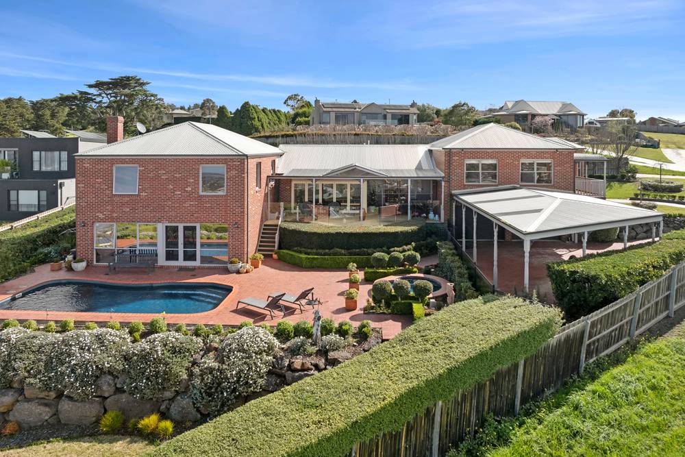 9 Trafalgar Square, Wandana Heights, VIC 3216