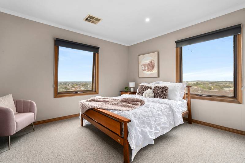 9 Trafalgar Square, Wandana Heights, VIC 3216