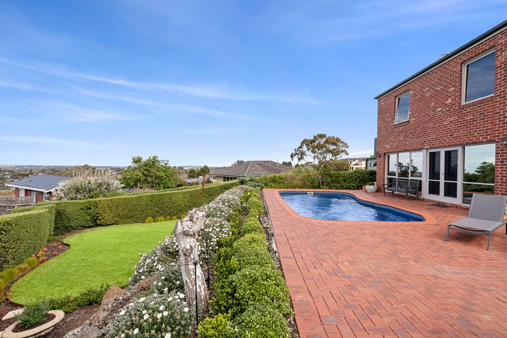 9 Trafalgar Square, Wandana Heights, VIC 3216