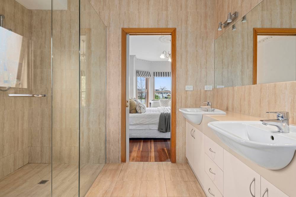 9 Trafalgar Square, Wandana Heights, VIC 3216