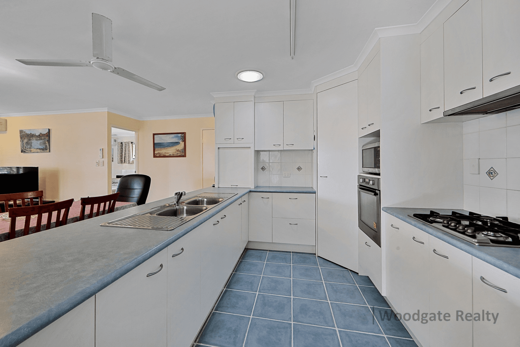 25 Lorikeet Avenue, WOODGATE, QLD 4660