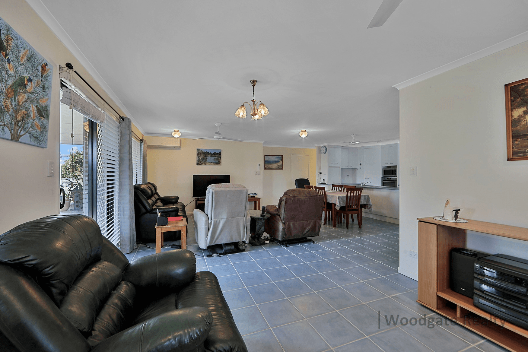 25 Lorikeet Avenue, WOODGATE, QLD 4660