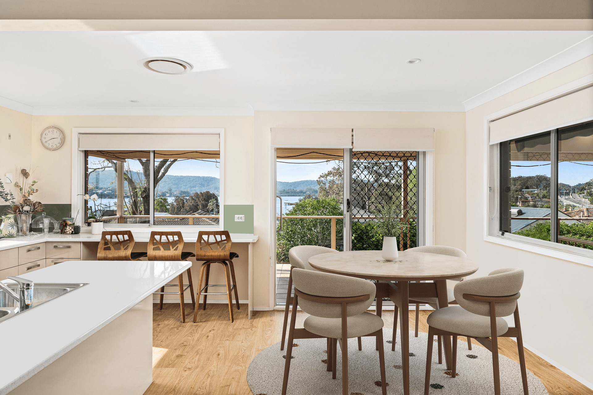 8-10 Berry Avenue, Green Point, NSW 2251