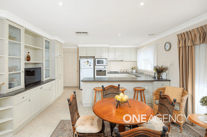 1/21 STIRLING BOULEVARD, TATTON, NSW 2650