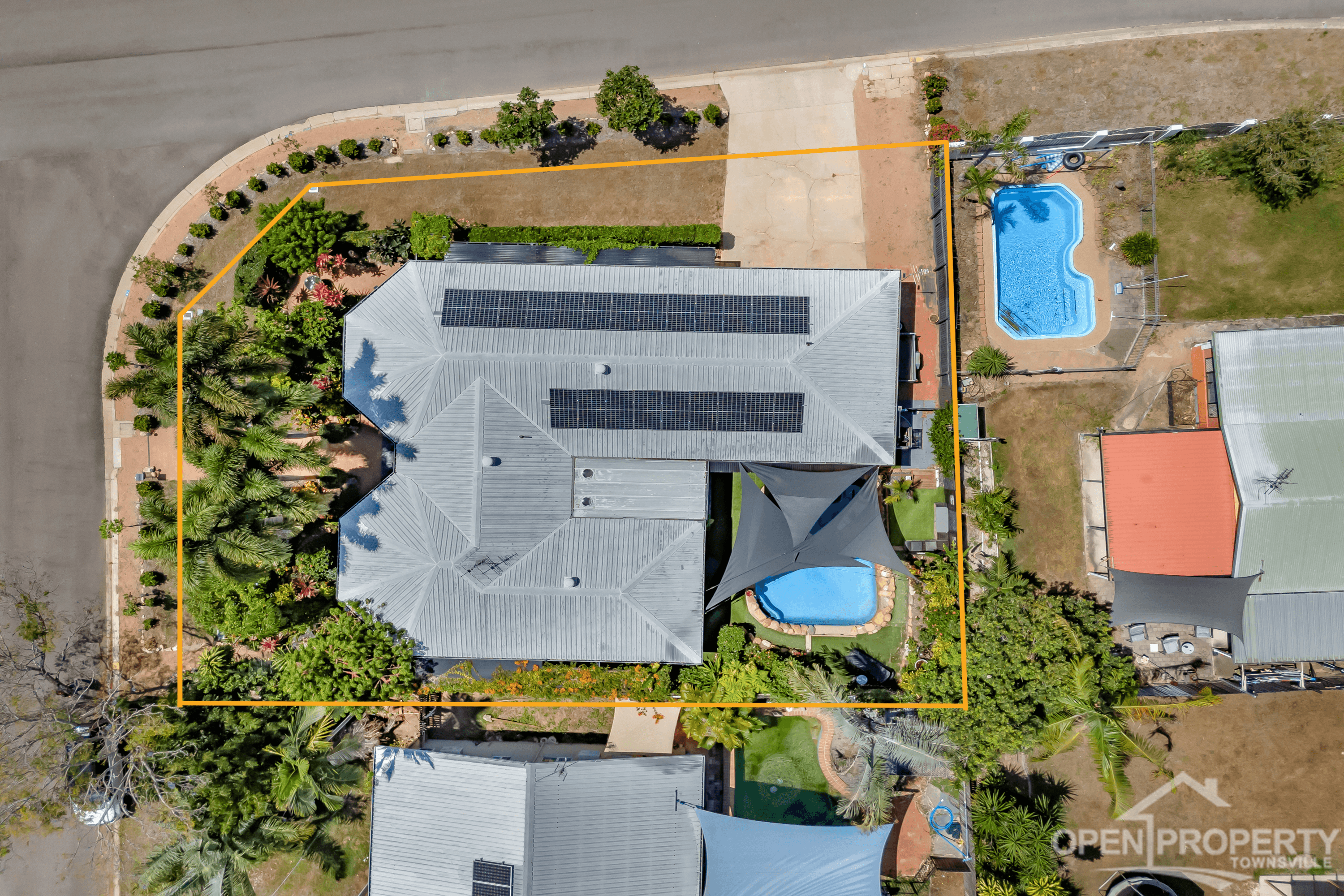 1 Sandalan Ct, Bushland Beach, QLD 4818