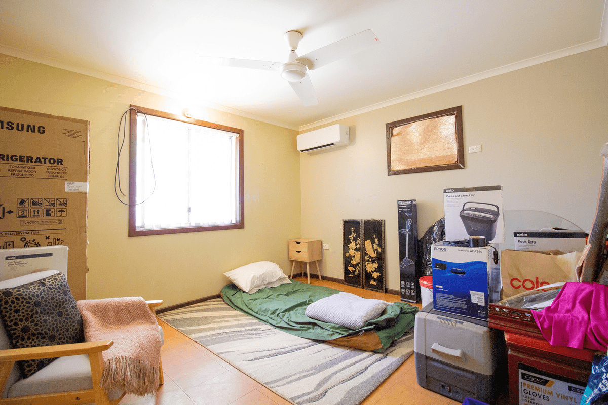 17 Boogalla Crescent, SOUTH HEDLAND, WA 6722