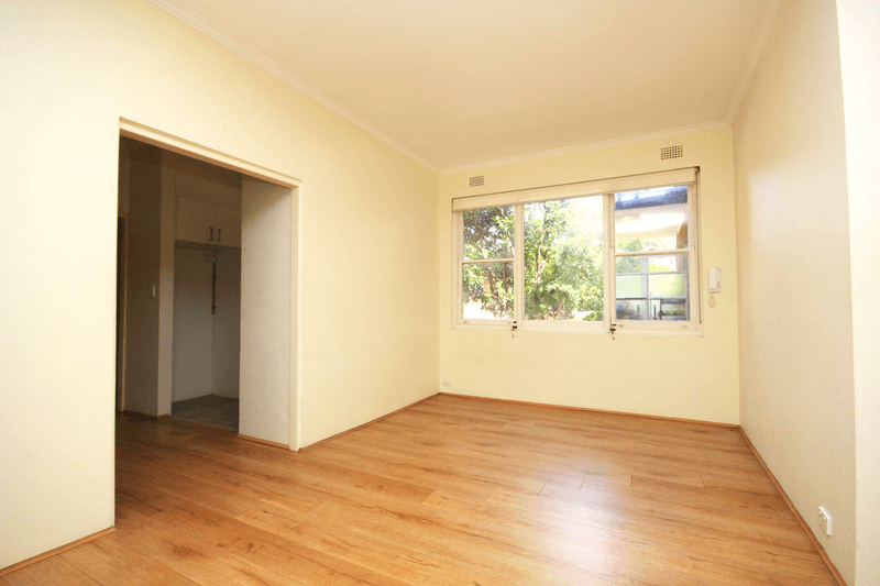 2/18 Saint Georges Parade, Hurstville, NSW 2220